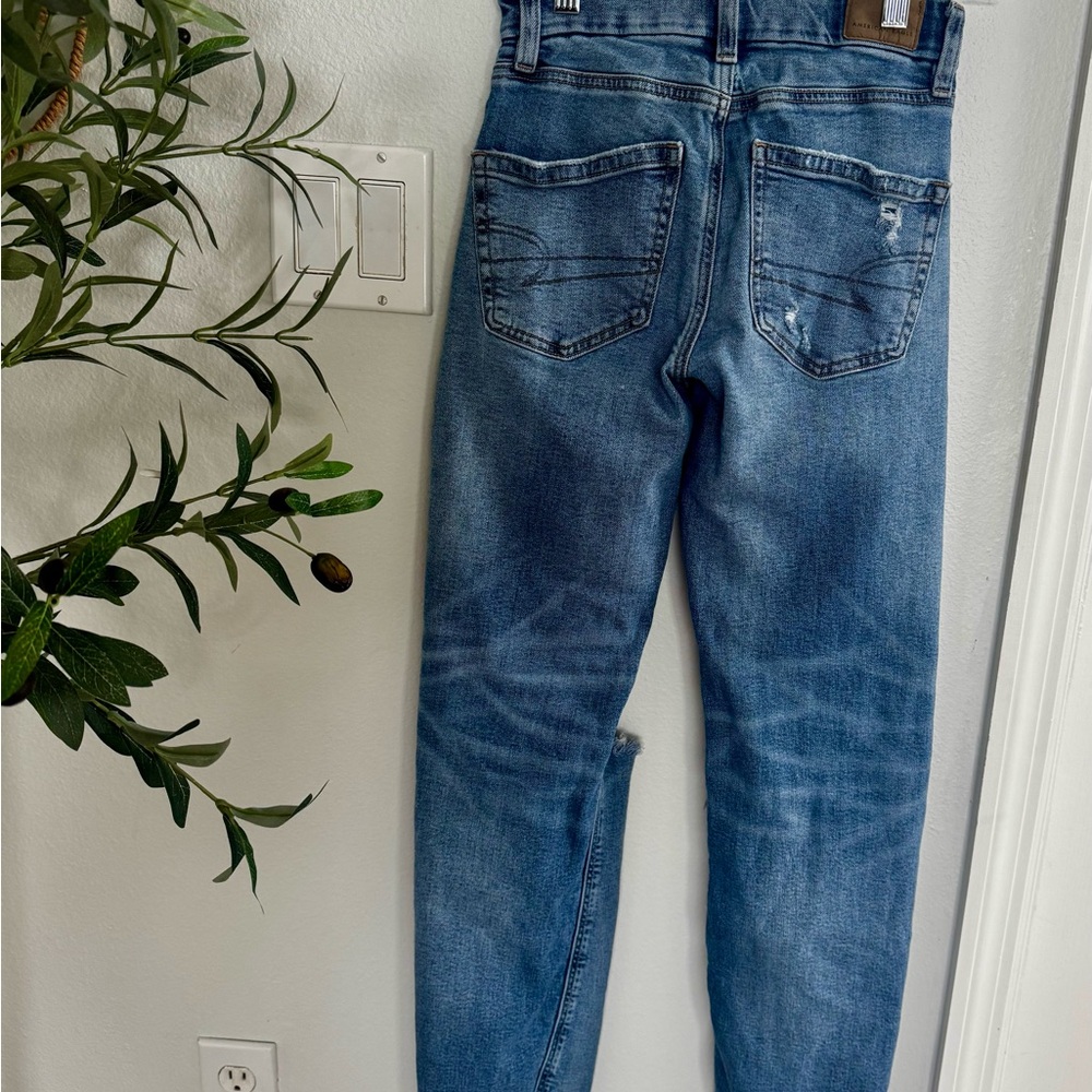 American Eagle Outfitters High Rise Blue Jeans Distressed Denim - Picture 4 of 4